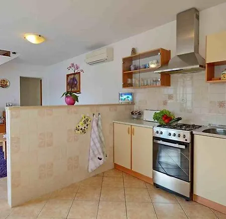 House Ratko 1260 * غاباس